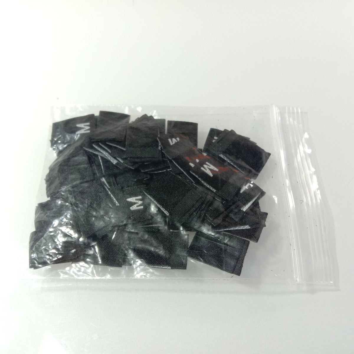 100pcs Clothing Size Label Tags XS S M L XL 2XL 3XL 4XL Black Text White Garment Clothes T Shirt Dress Fabric - M White - Asia Sell