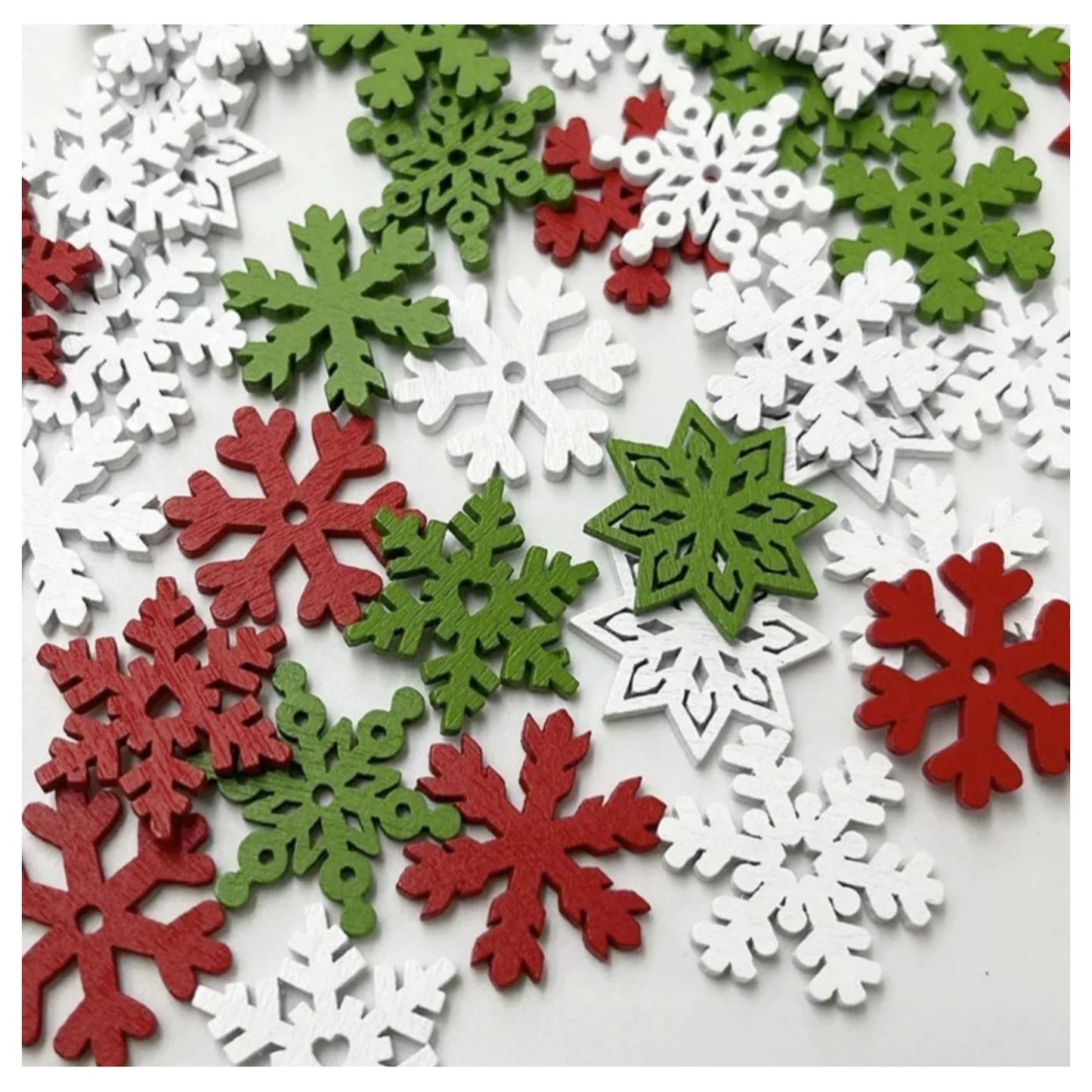 100pcs 25mm Snowflake Painted Wooden Forms Christmas Scrapbooking DIY Crafts - - Asia Sell