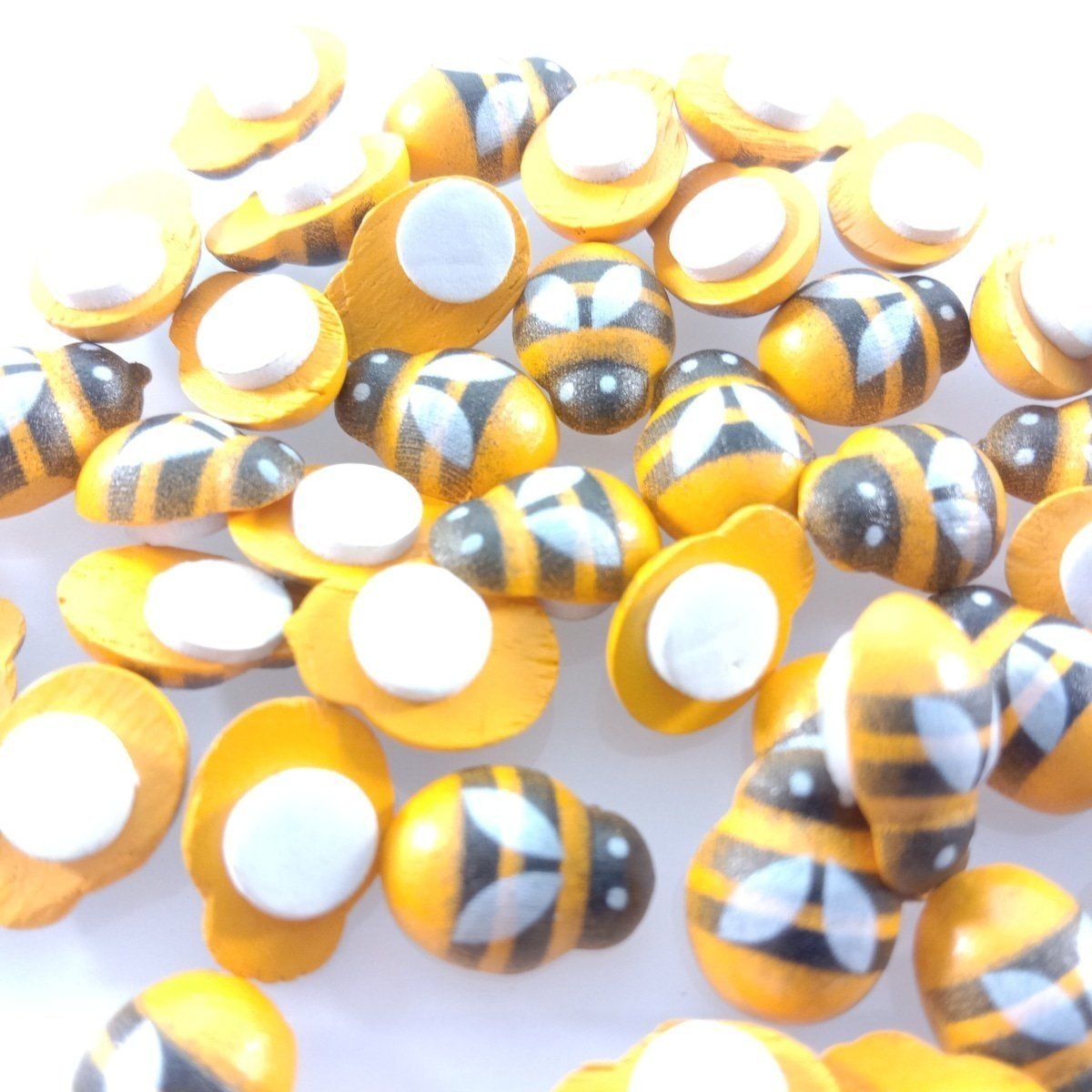 100pcs Bee Wooden Mini DIY Scrapbooking Decoration Home Wall Decor Birthday Party Decorations Craft - - Asia Sell