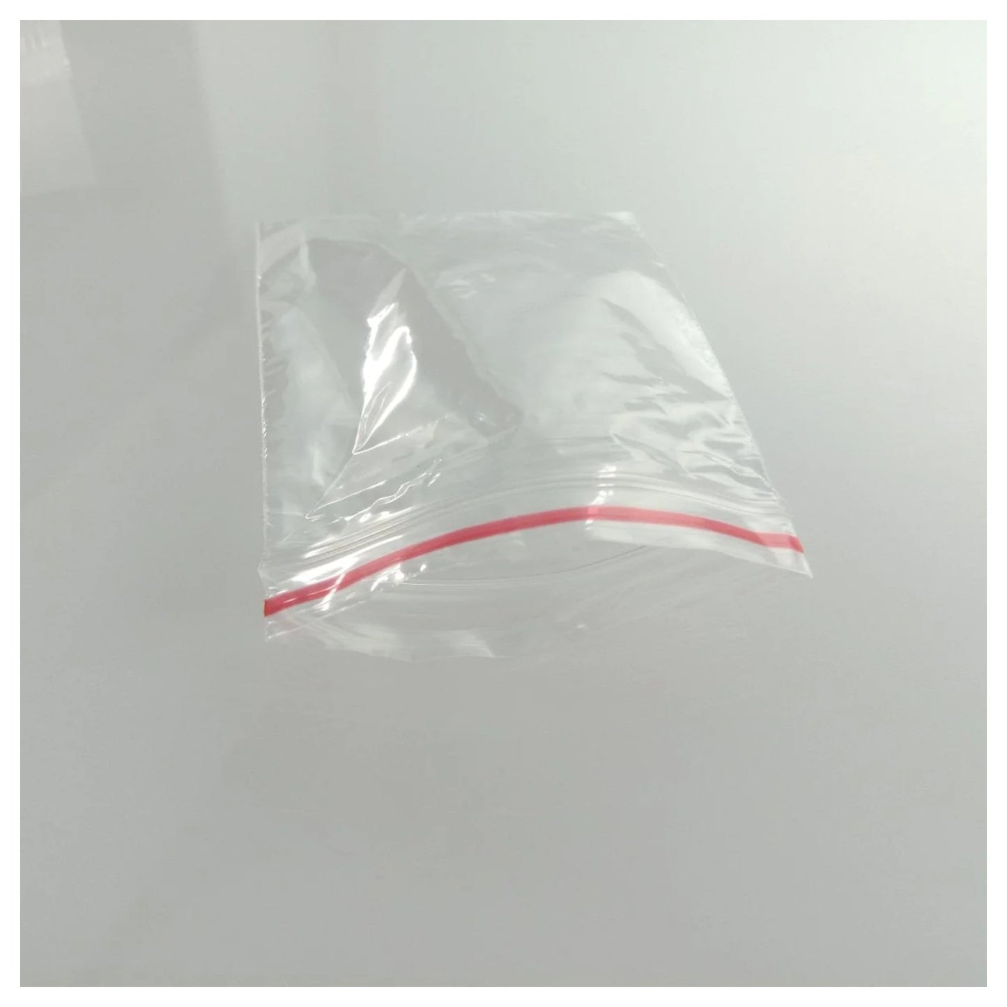 100pcs Clipseal Satchels 5x7cm Small Plastic Zip Bags Thin - - Asia Sell