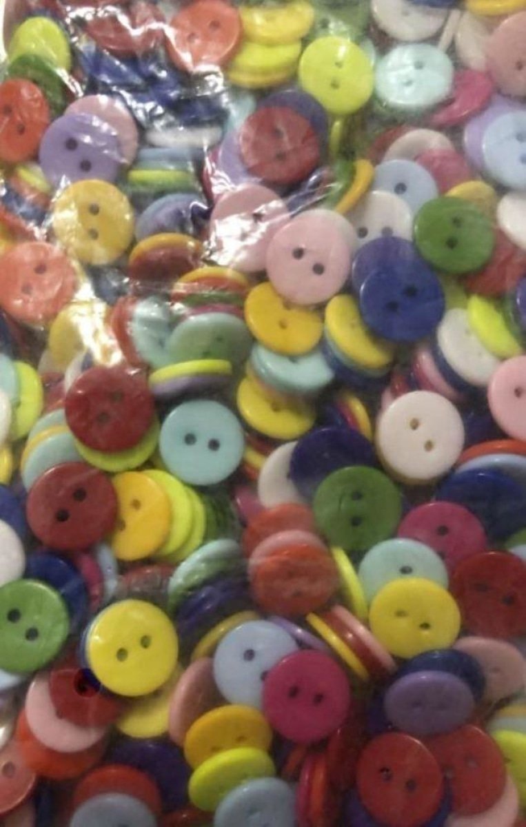 100pcs Mixed Buttons 11mm-13mm Scrapbooking Round Shape Resin 2 Holes Sewing DIY - 13mm - Asia Sell