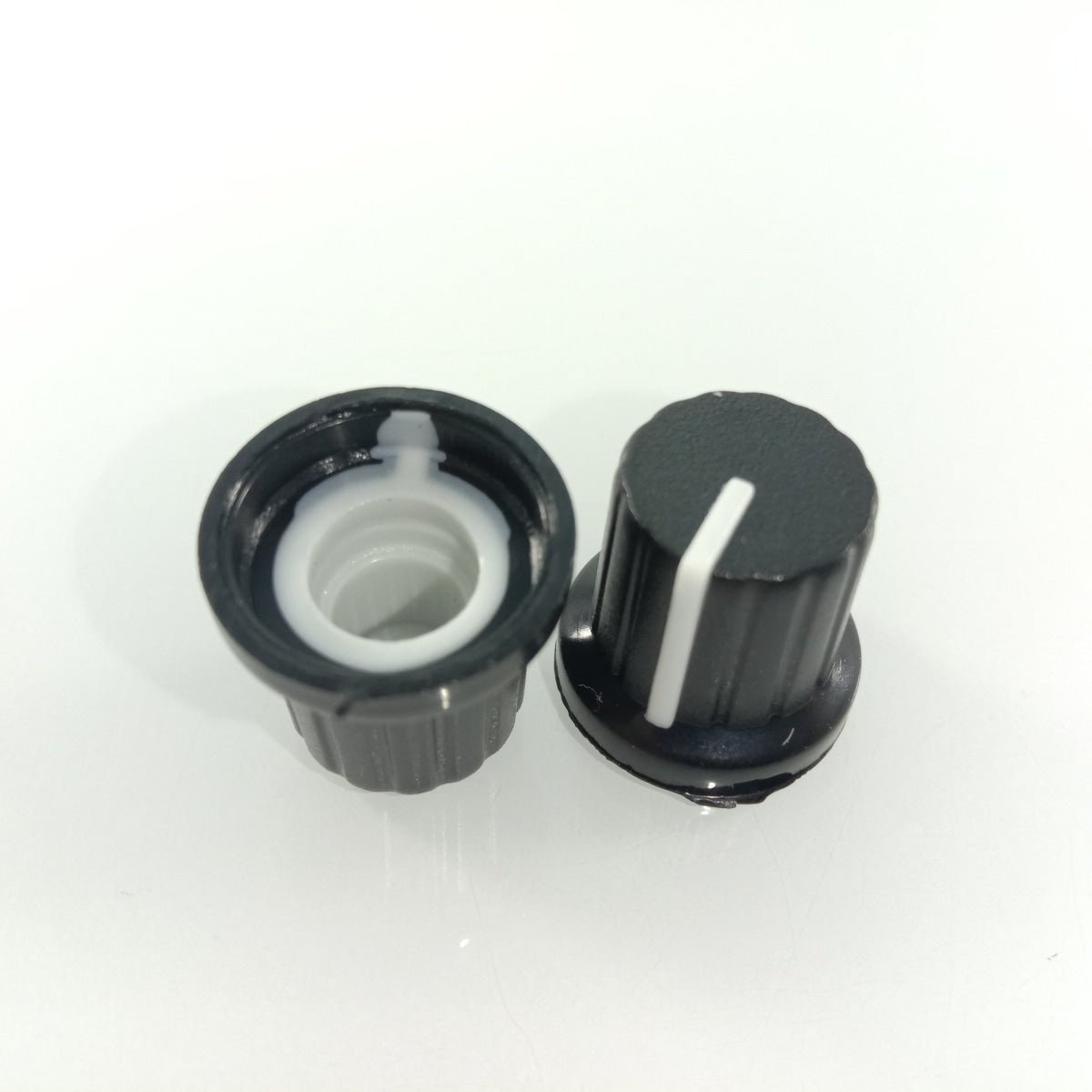 10pcs 6mm Diameter Shaft Hole Plastic Threaded Knurled Potentiometer Knobs Caps - - Asia Sell
