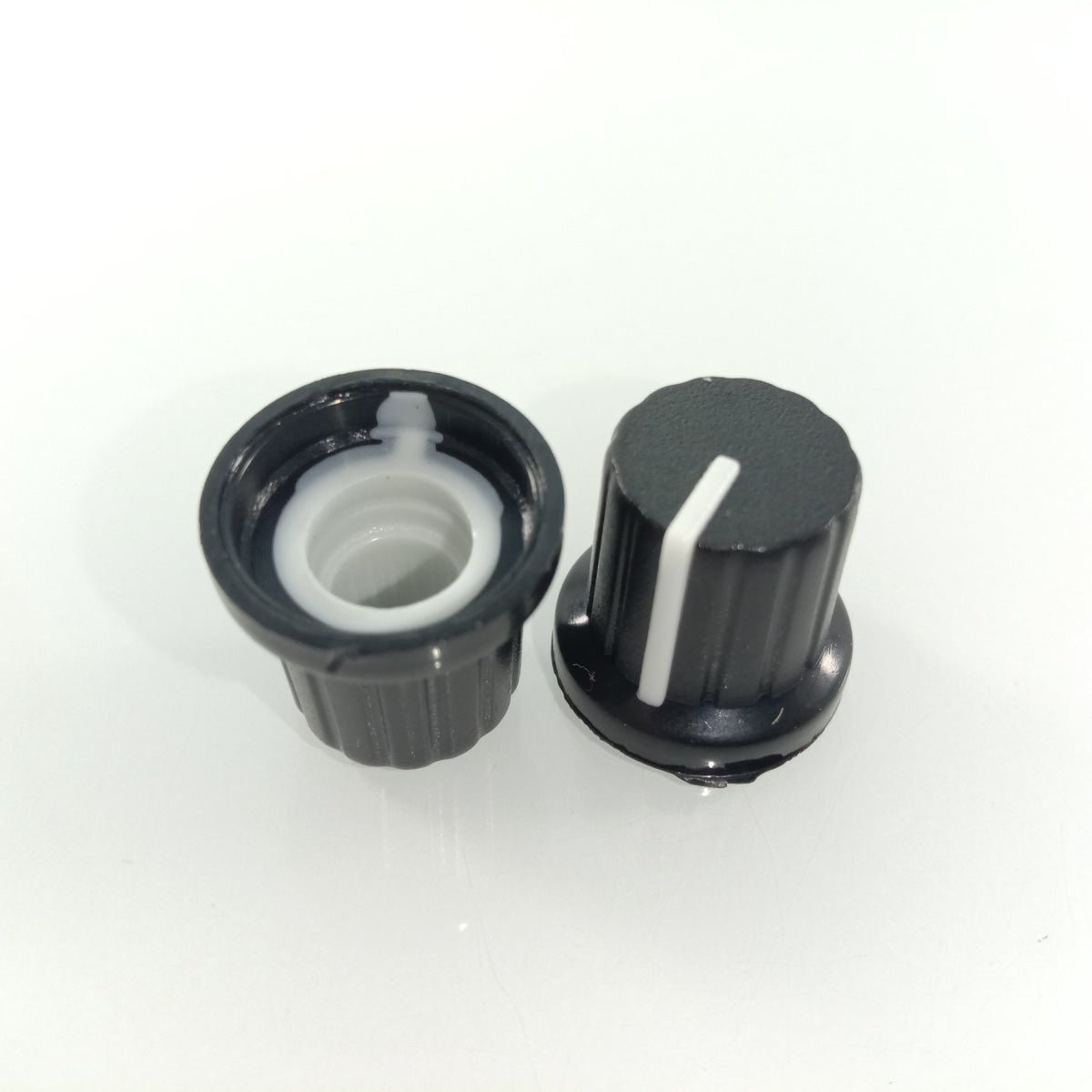 10pcs 6mm Diameter Shaft Hole Plastic Threaded Knurled Potentiometer Knobs Caps - - Asia Sell