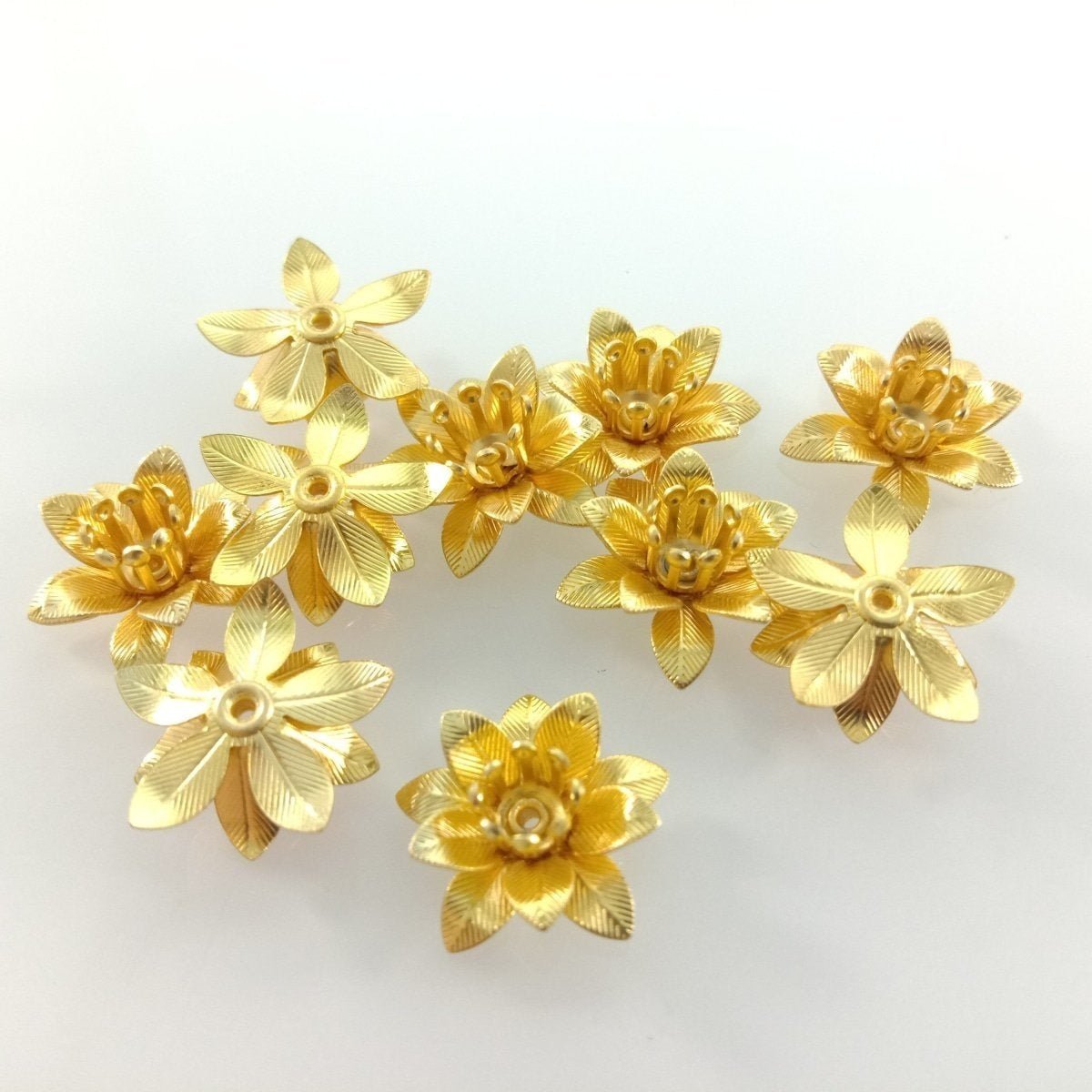 10pcs 6x15mm Copper Filigree Flowers Base Connector Bead Cap Charms Pendants Setting Craft DIY Shape - Gold - Asia Sell