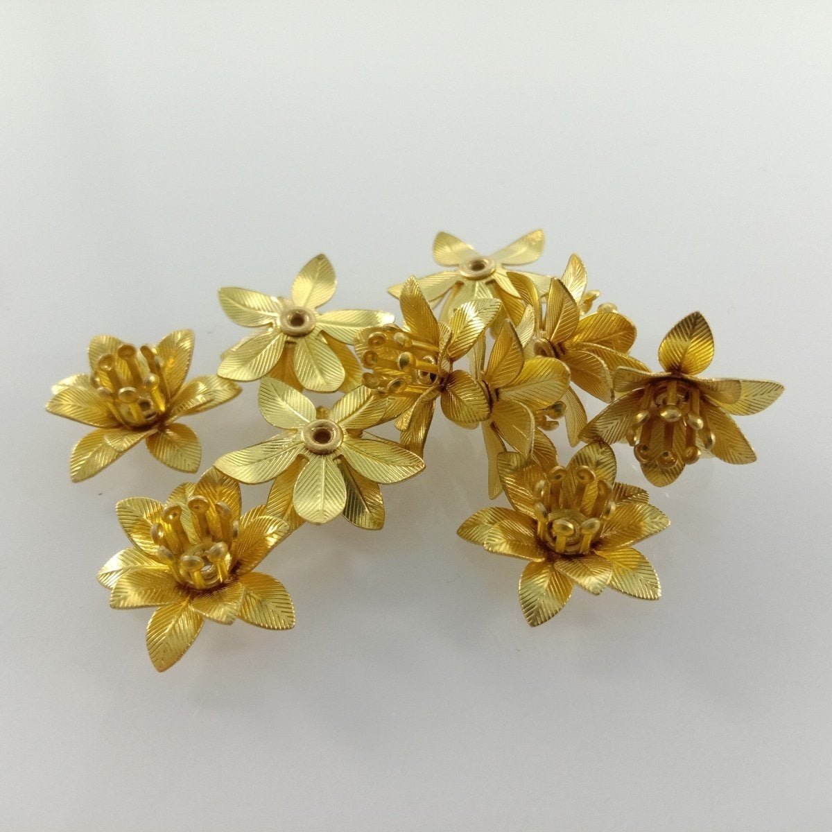 10pcs 6x15mm Copper Filigree Flowers Base Connector Bead Cap Charms Pendants Setting Craft DIY Shape - Rhodium - Asia Sell