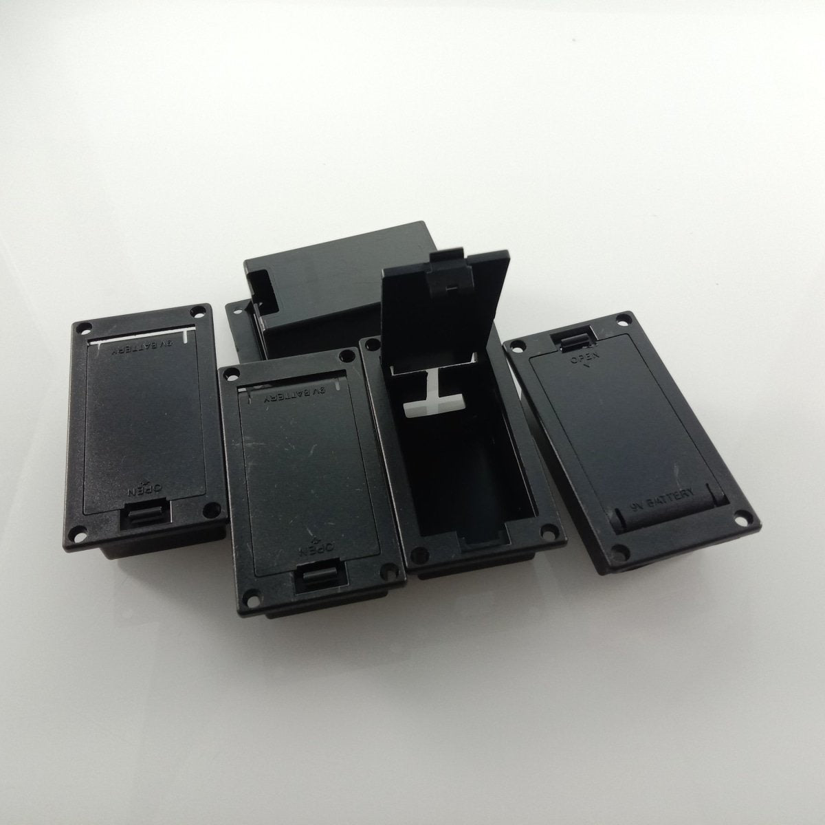10pcs 9V Battery Holders Swing Snap Lid Box Holder with Clips - - Asia Sell