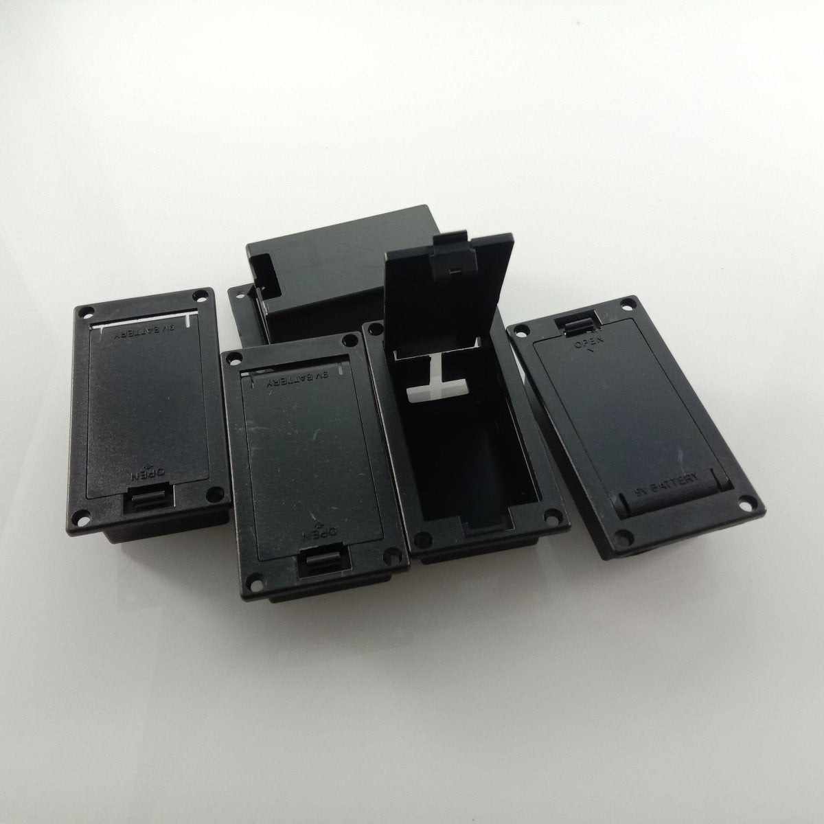 10pcs 9V Battery Holders Swing Snap Lid Box Holder with Clips - - Asia Sell