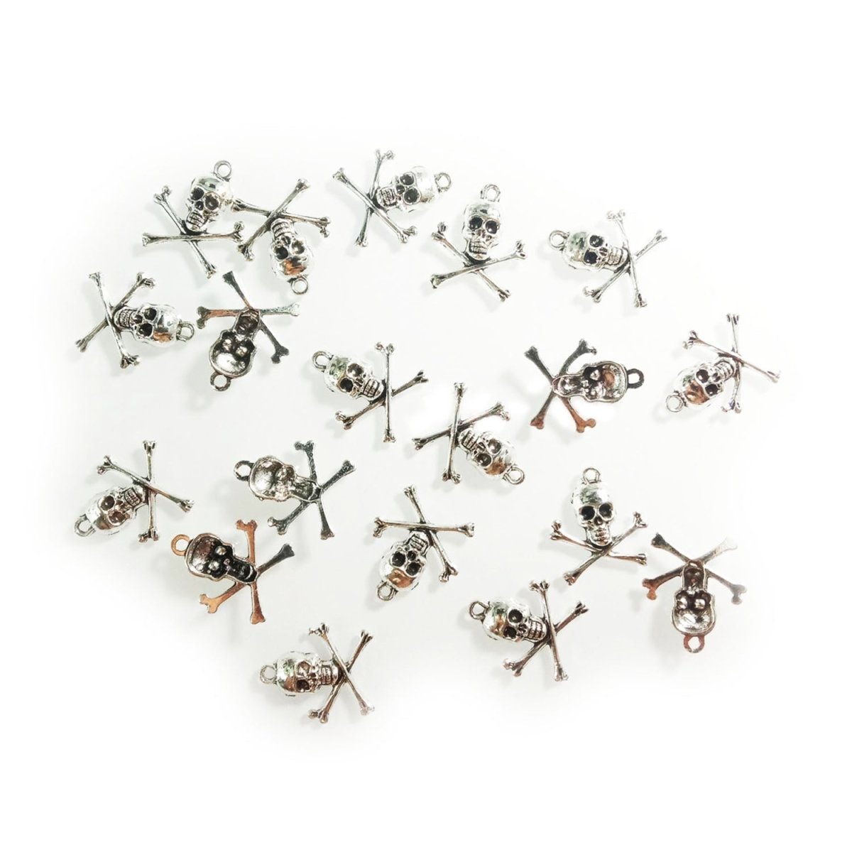 10pcs Skulls Spiders Charms Retro Crystal Halloween Pendants Tibetan Silver Tone - 21x24mm Skull and Crossbones - Asia Sell