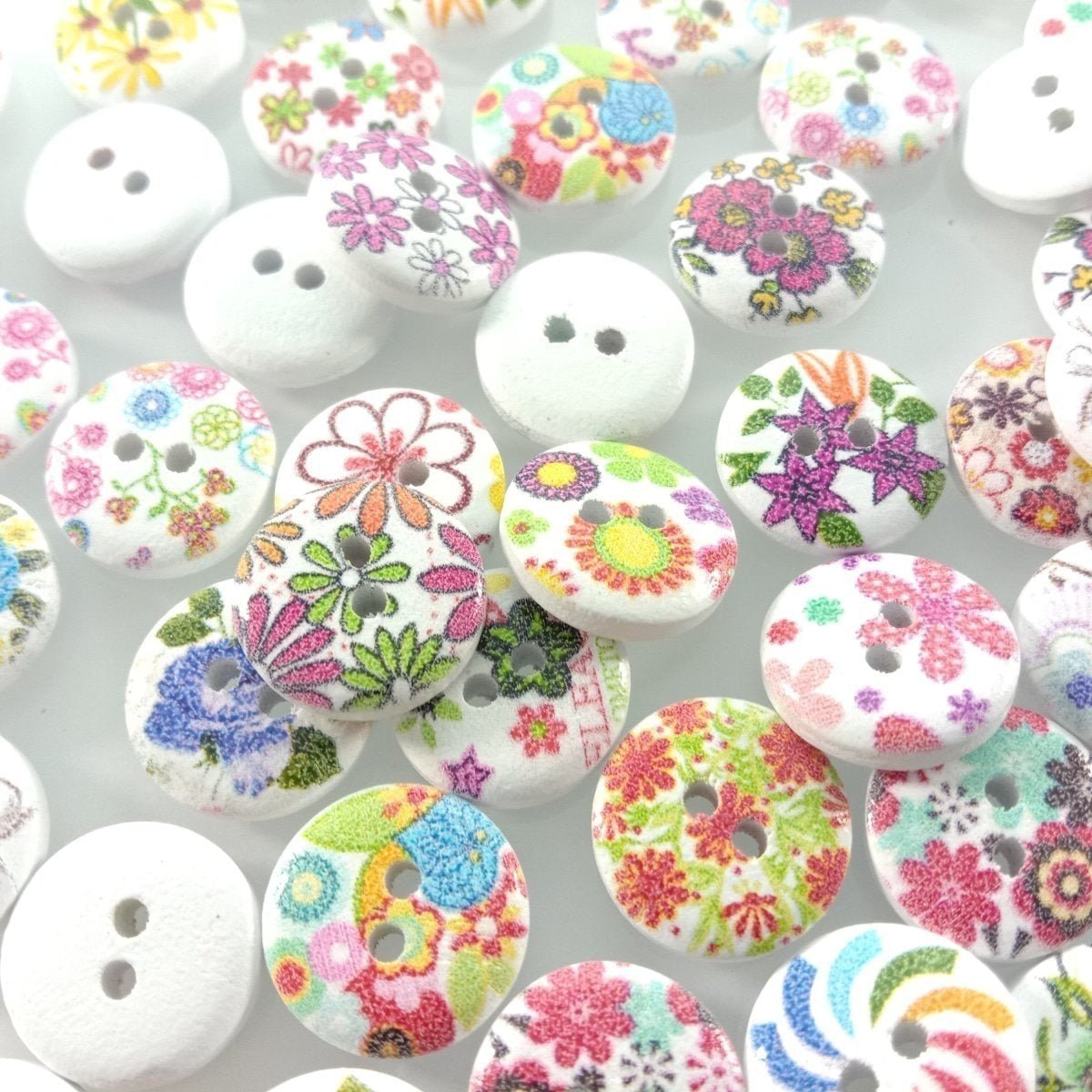 120pcs 2 Holes Wood Buttons Scrapbooking Clothing Accessories 15mm Sewing Handmake Painted Flower Craft - - Asia Sell