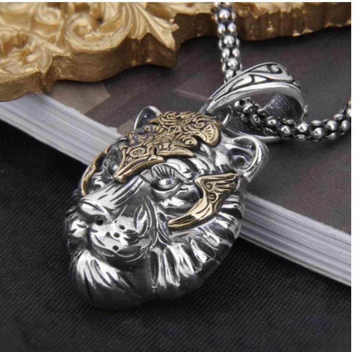 1pcs Tiger Head Necklace Pendant Men's Women's Birthday Gift - - Asia Sell