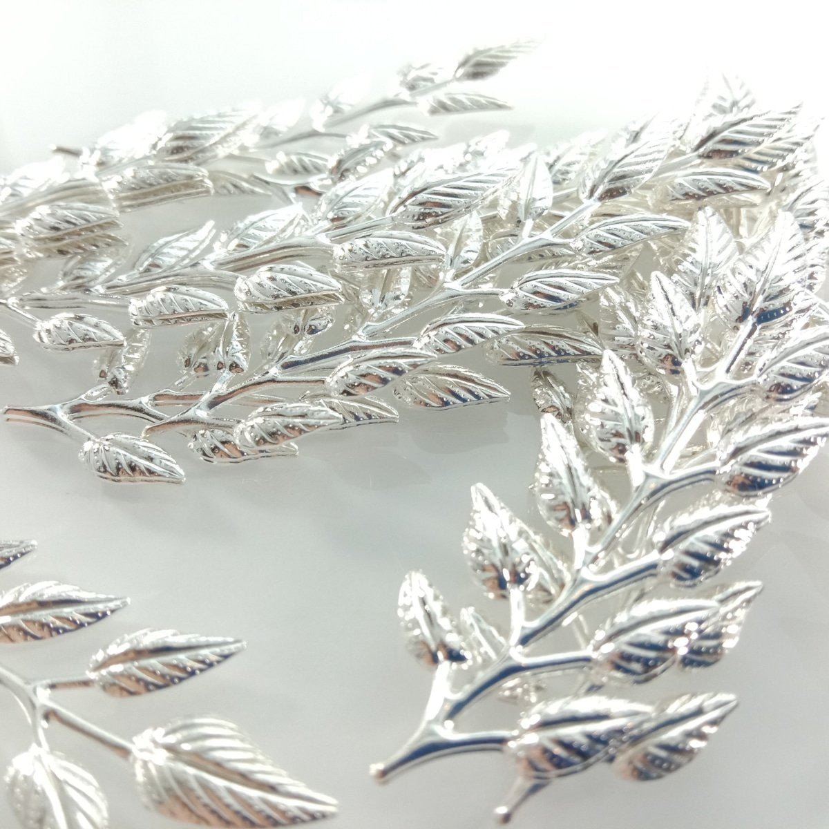 20pcs 19x64mm Gold Bronze Brass Silver Colour Leaf Leaves Charm Pendant Jewellery Making Craft DIY - Gold - Asia Sell