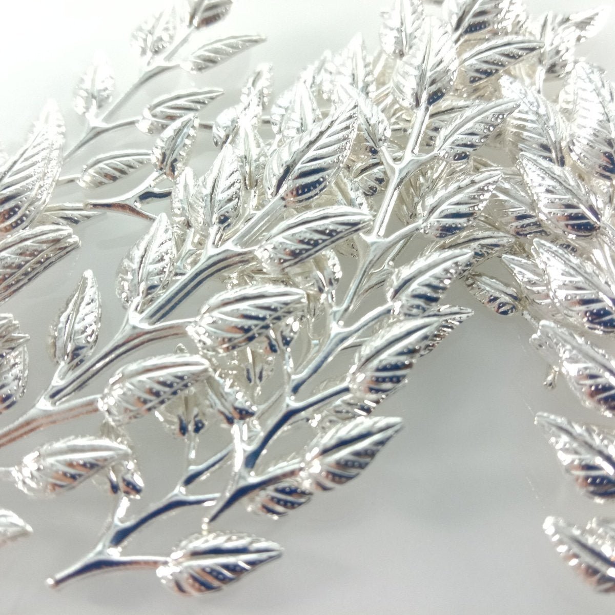 20pcs 19x64mm Gold Bronze Brass Silver Colour Leaf Leaves Charm Pendant Jewellery Making Craft DIY - Gold - Asia Sell