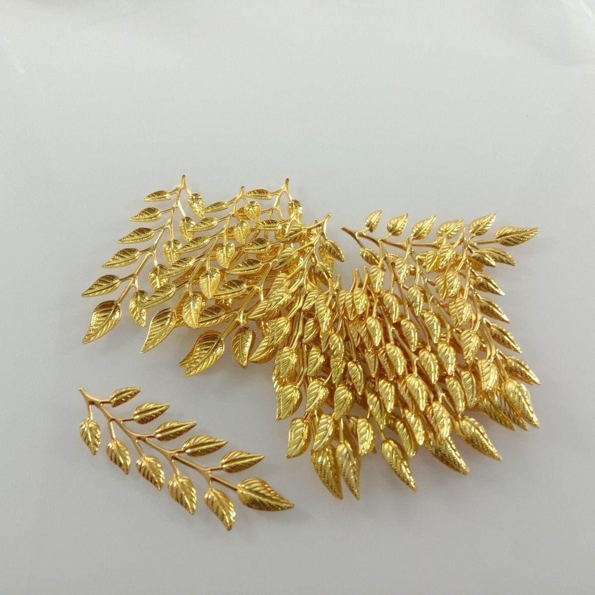 20pcs 19x64mm Gold Bronze Brass Silver Colour Leaf Leaves Charm Pendant Jewellery Making Craft DIY - Silver - Asia Sell