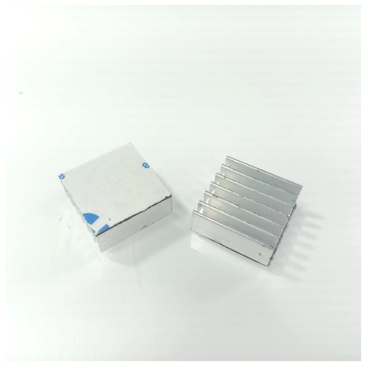20pcs 8.8x8.8x5mm 14x14x6mm Aluminium Heat Sinks Adhesive Heatsinks - 14x14x6mm - Asia Sell