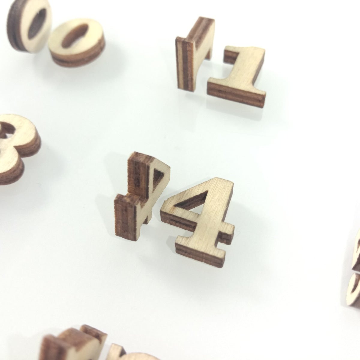 2pcs Mini Wooden Numbers 15mm High Art DIY Craft Wood Mathematics Learning - 2pcs number 4 - Asia Sell