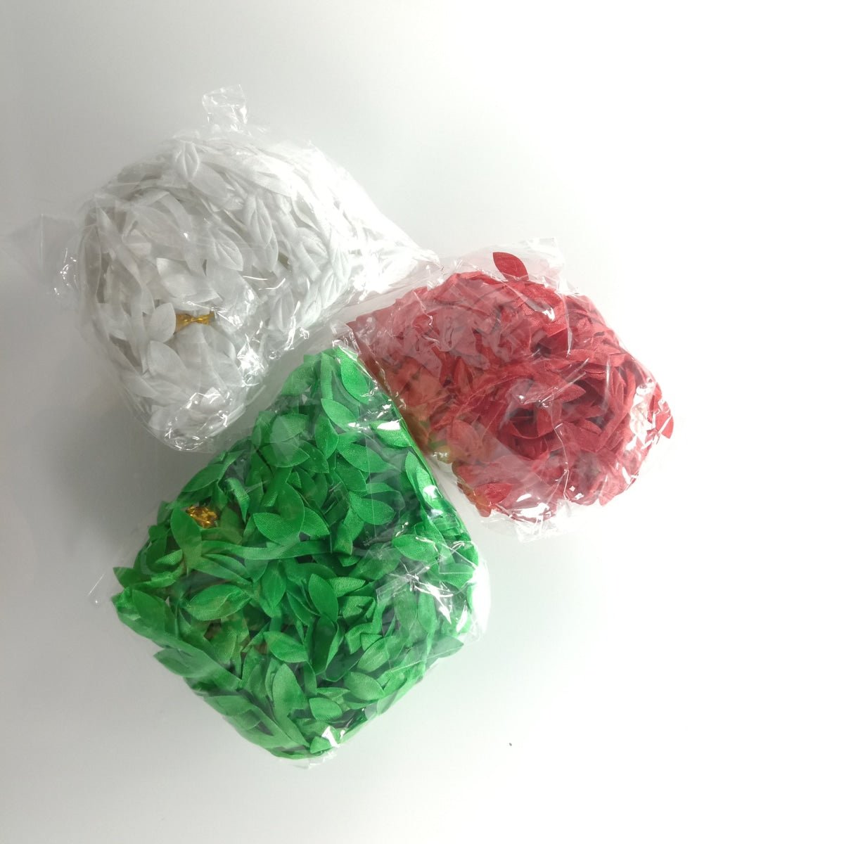 3 bags of 10m Artificial Vine Leaves Christmas Theme Red Green White Decorations Rope - - Asia Sell
