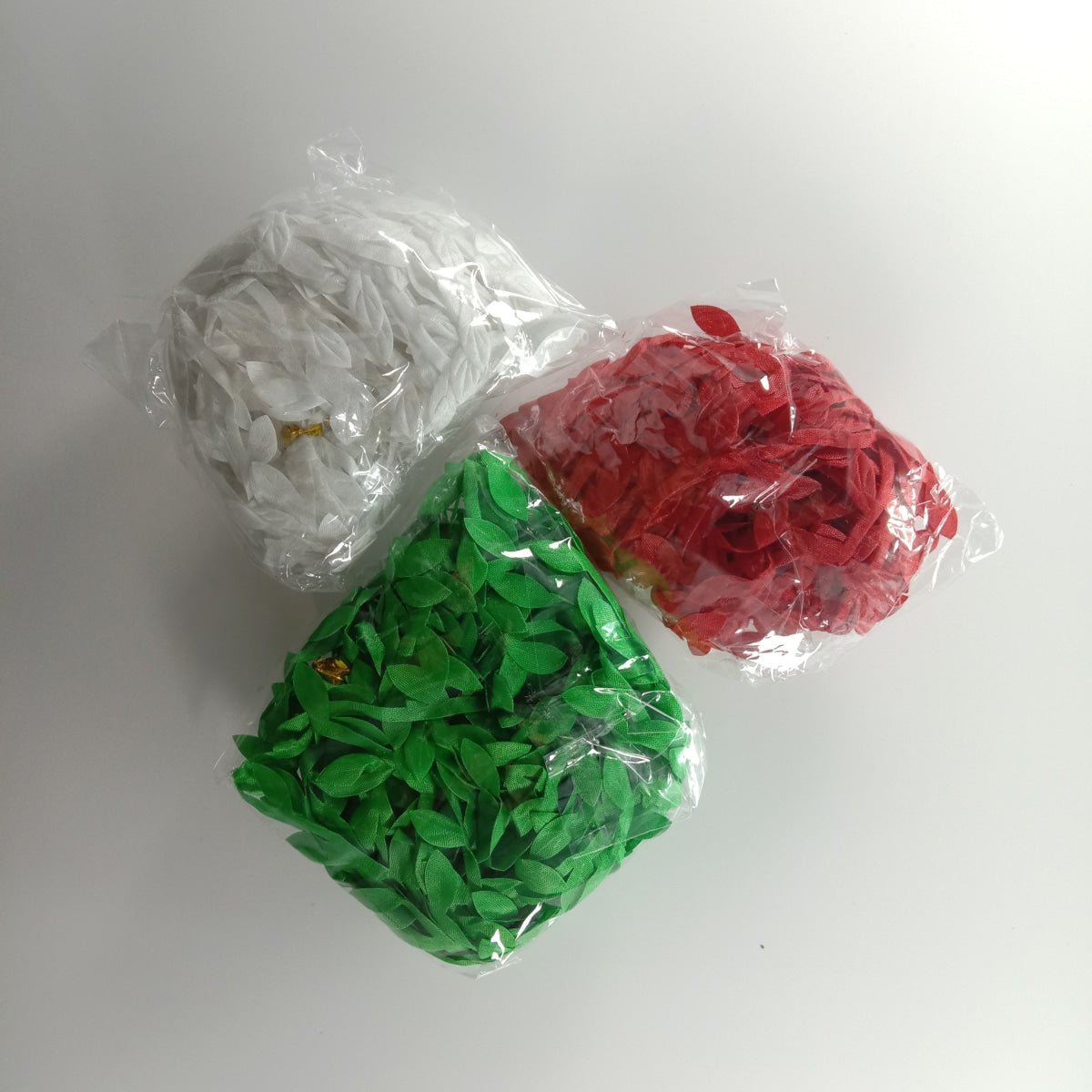 3 bags of 10m Artificial Vine Leaves Christmas Theme Red Green White Decorations Rope - - Asia Sell