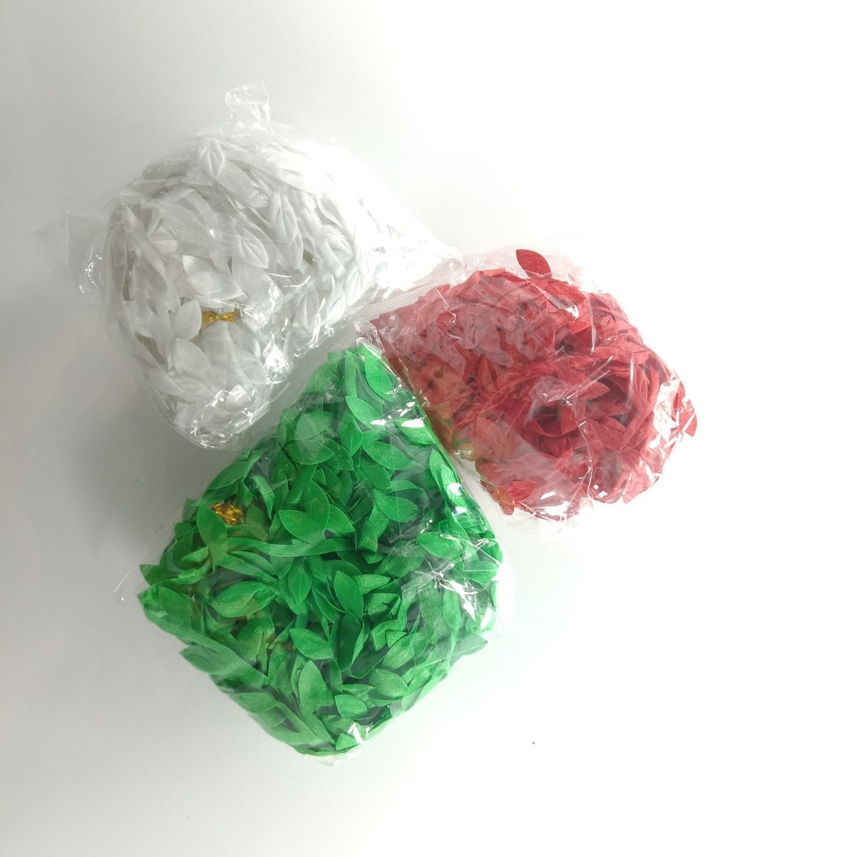 3 bags of 10m Artificial Vine Leaves Christmas Theme Red Green White Decorations Rope - - Asia Sell