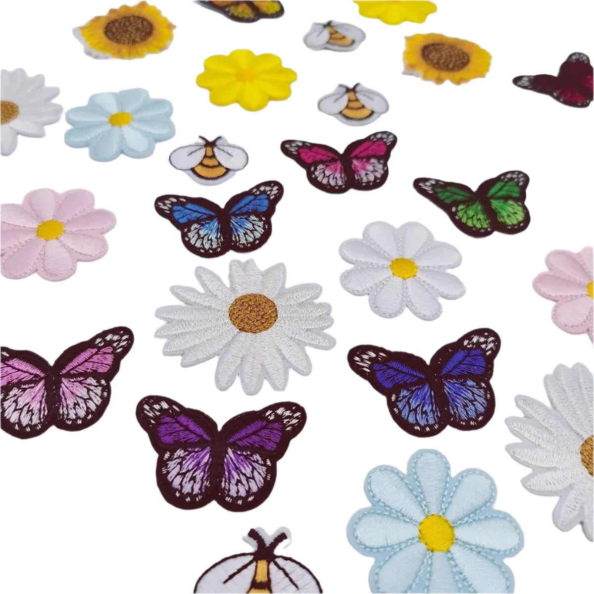 10pcs Embroidered Iron On Patches Mix Daisy Appliques 40mm For Clothes Daisies DIY Badge Sewing Accessory