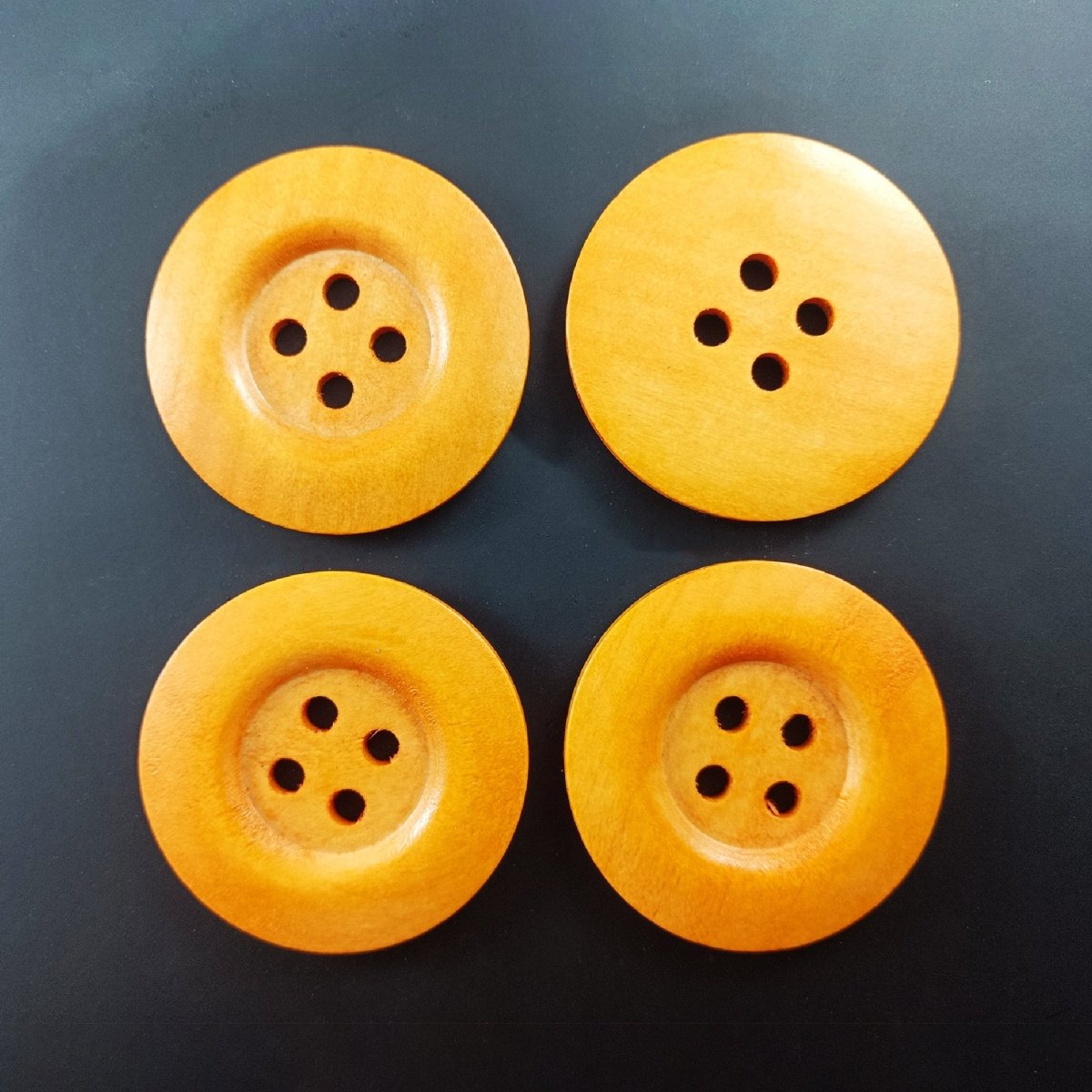 4pcs 50mm Painted Wooden Buttons 4-Hole Coat Boots Upholstery Flower Butterfly Clothes - 1. Brown - Asia Sell