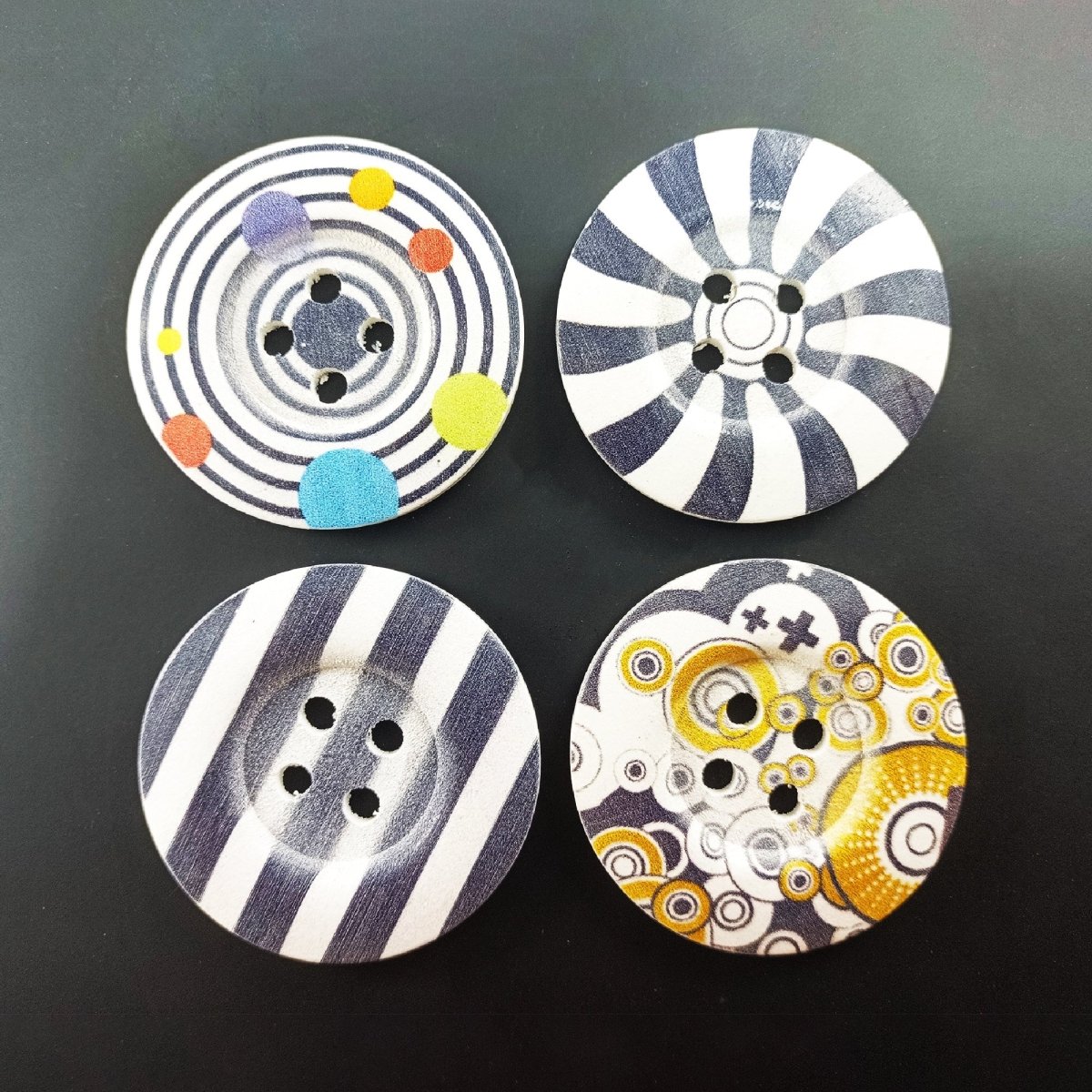 4pcs 50mm Painted Wooden Buttons 4-Hole Coat Boots Upholstery Flower Butterfly Clothes - 5. Spirals Stripes Retro - Asia Sell
