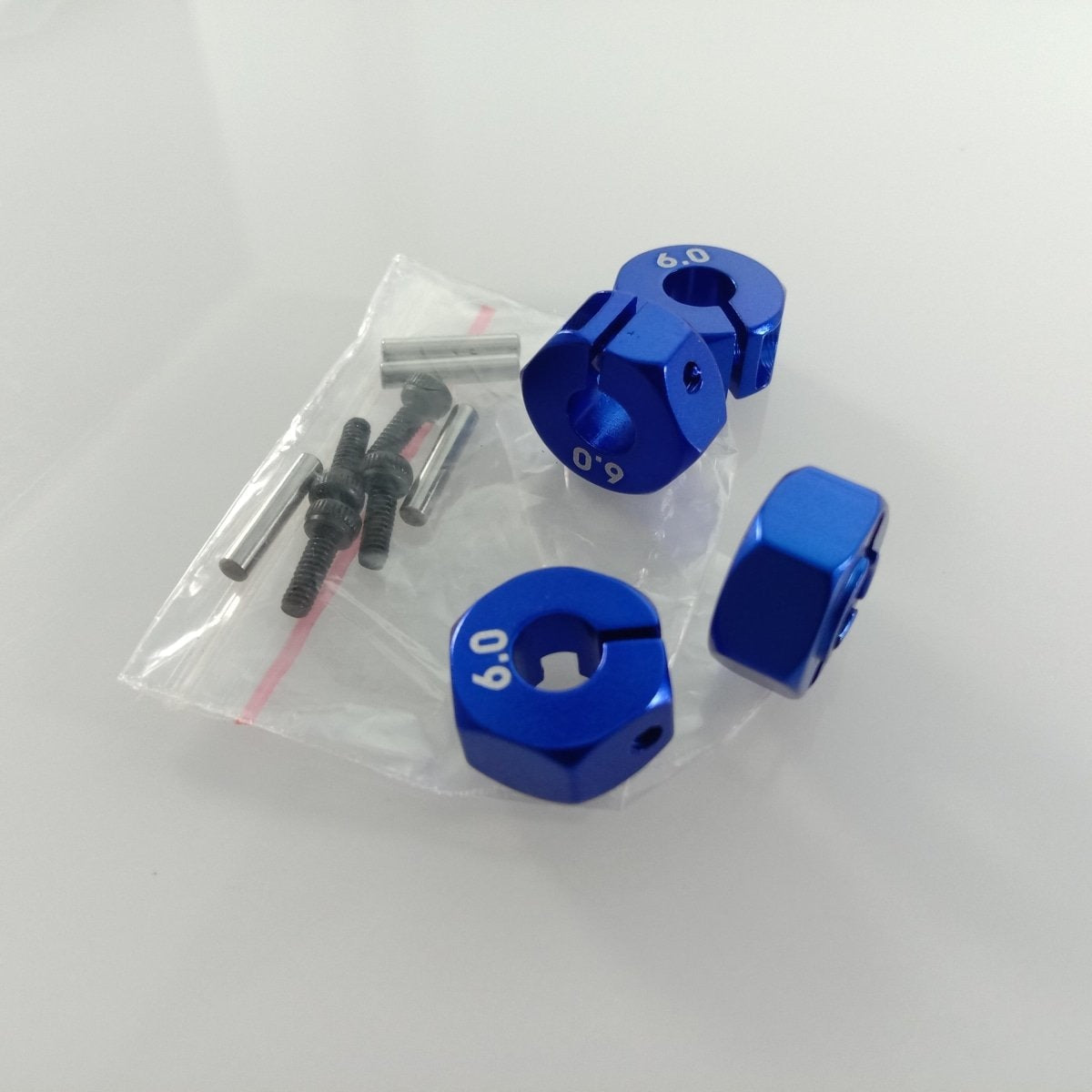 4pcs 6.0mm Blue RC Car Wheel Hex Nut 12mm Hub Adaptor 1/10 4WD SCX10 Drive - - Asia Sell