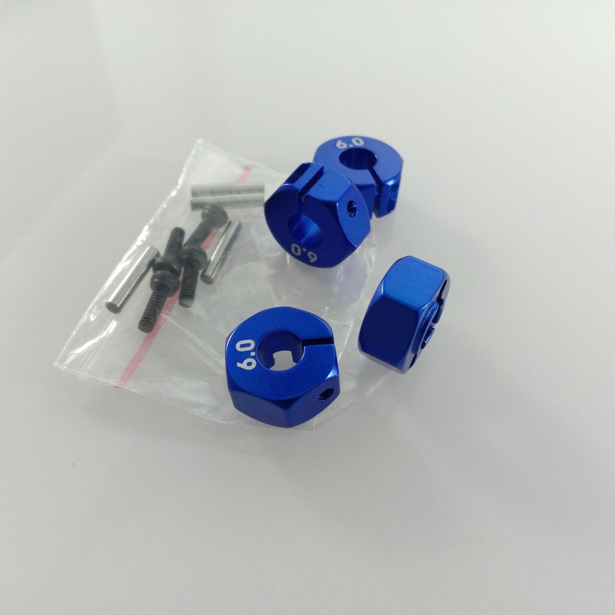 4pcs 6.0mm Blue RC Car Wheel Hex Nut 12mm Hub Adaptor 1/10 4WD SCX10 Drive - - Asia Sell