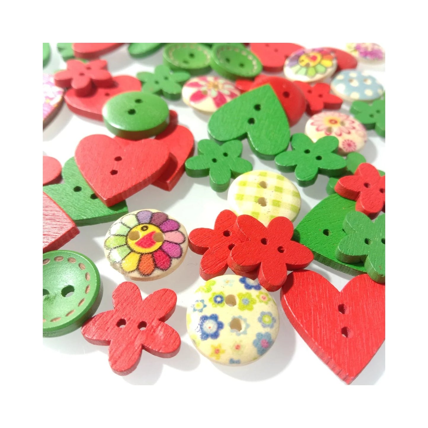 50pcs 10-20mm Colourful Red Green Flower Heart Wooden Buttons Christmas Theme 2 Hole Sewing Scrapbooking Craft DIY - - Asia Sell