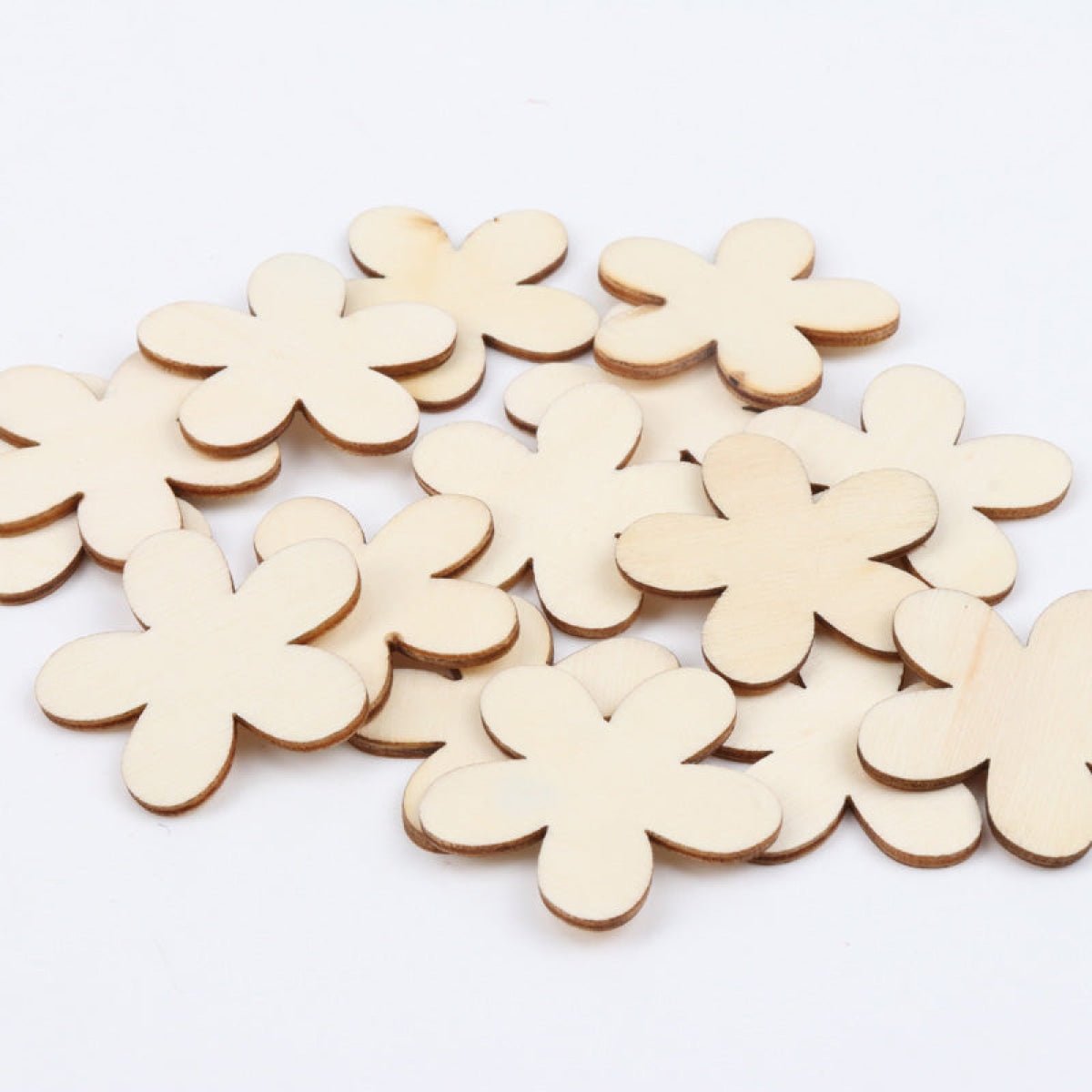 50pcs 15/20/25/35mm Natural Wooden Flower Pattern Blanks Scrapbooking Home Arts Crafts Sketching - 15mm - Asia Sell