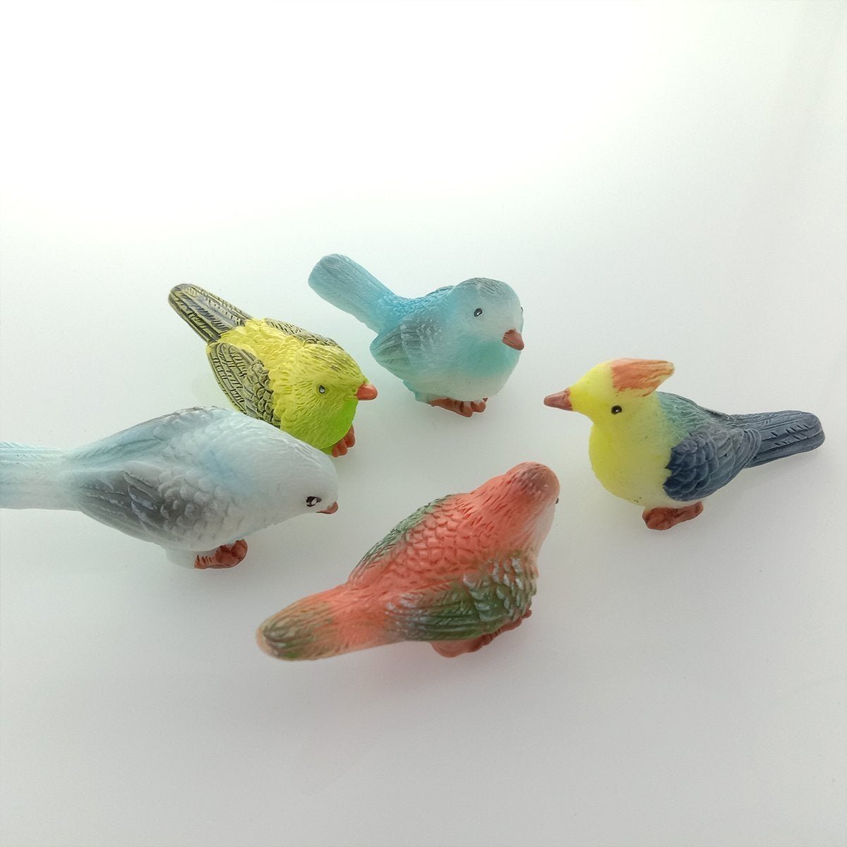 8 Birds in a Nest Resin Parrot Bird Nest Figurine Animal Model Home Decorations Miniature Fairy Garden Bonsai Modern Craft Decor - 8pcs + Nest - Asia Sell