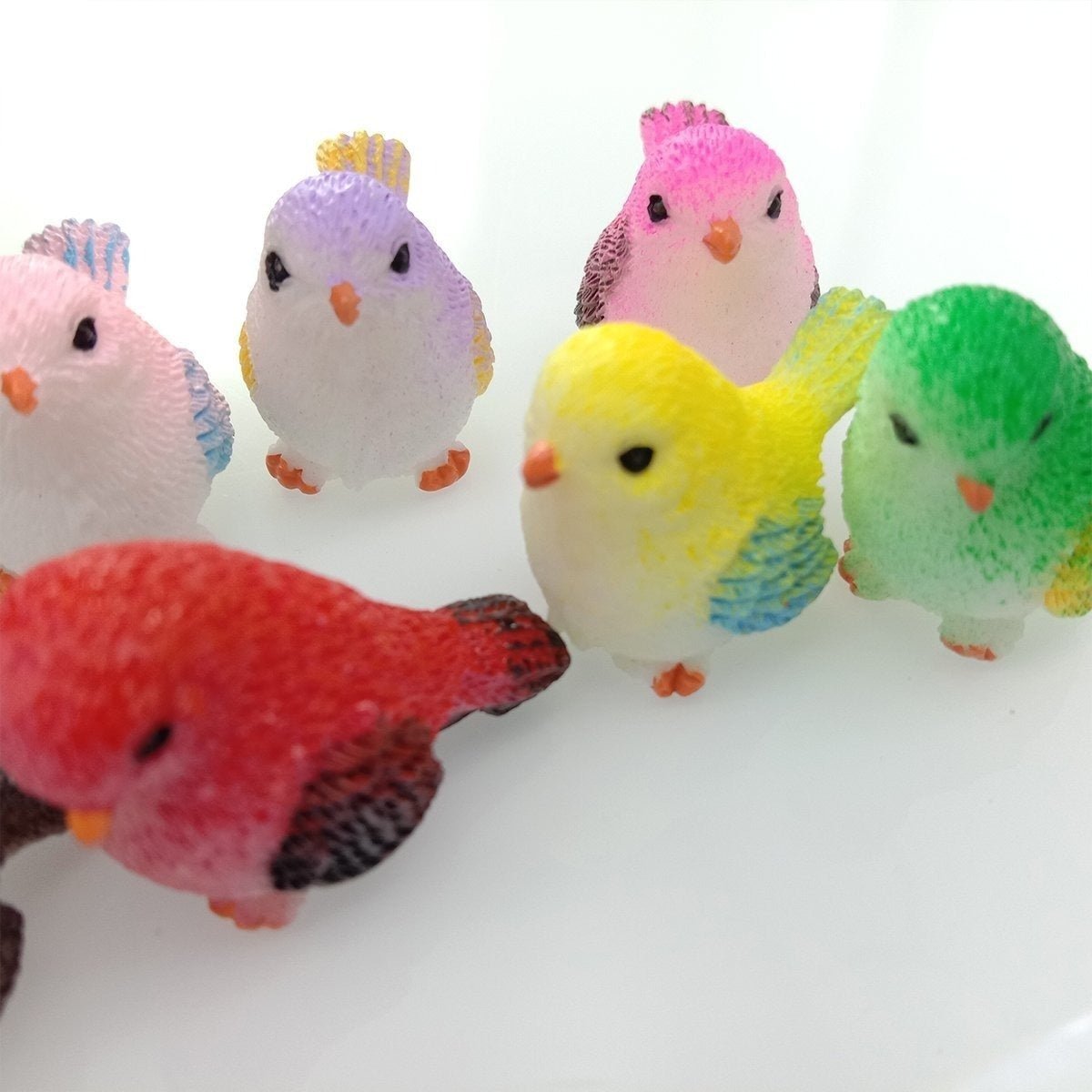 8 Birds in a Nest Resin Parrot Bird Nest Figurine Animal Model Home Decorations Miniature Fairy Garden Bonsai Modern Craft Decor - 8pcs + Nest - Asia Sell