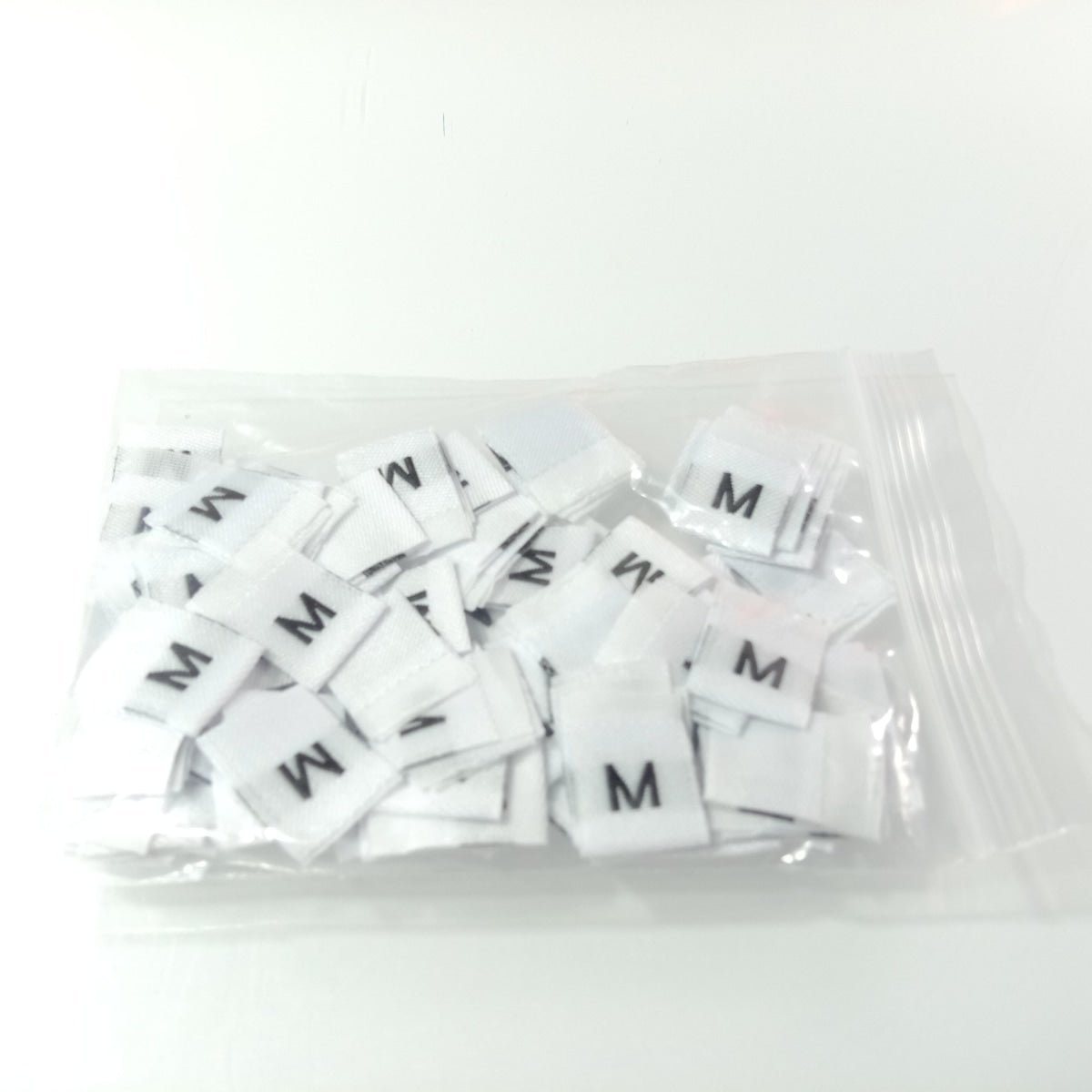 100pcs Clothing Size Label Tags XS S M L XL 2XL 3XL 4XL Black Text White Garment Clothes T Shirt Dress Fabric - M White - Asia Sell