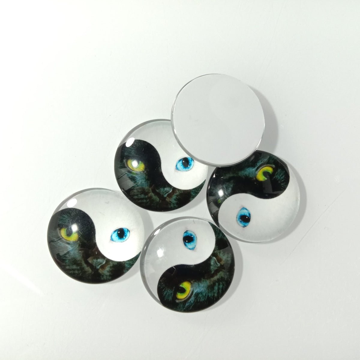 10pcs 12mm or 5pcs 20mm Yin and Yang Photo Glass Cabochons Eyes Coloured - 12mm 10pcs - Asia Sell