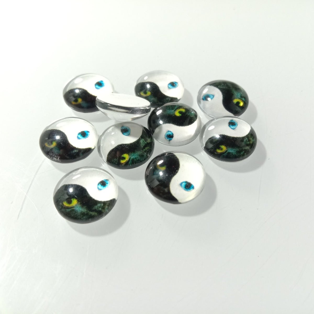 10pcs 12mm or 5pcs 20mm Yin and Yang Photo Glass Cabochons Eyes Coloured - 12mm 10pcs - Asia Sell