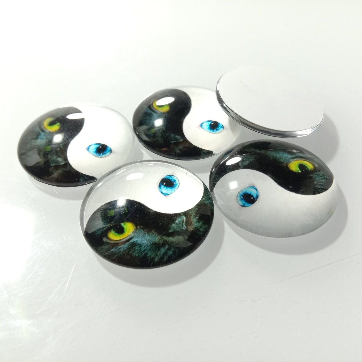 10pcs 12mm or 5pcs 20mm Yin and Yang Photo Glass Cabochons Eyes Coloured - 12mm 10pcs - Asia Sell