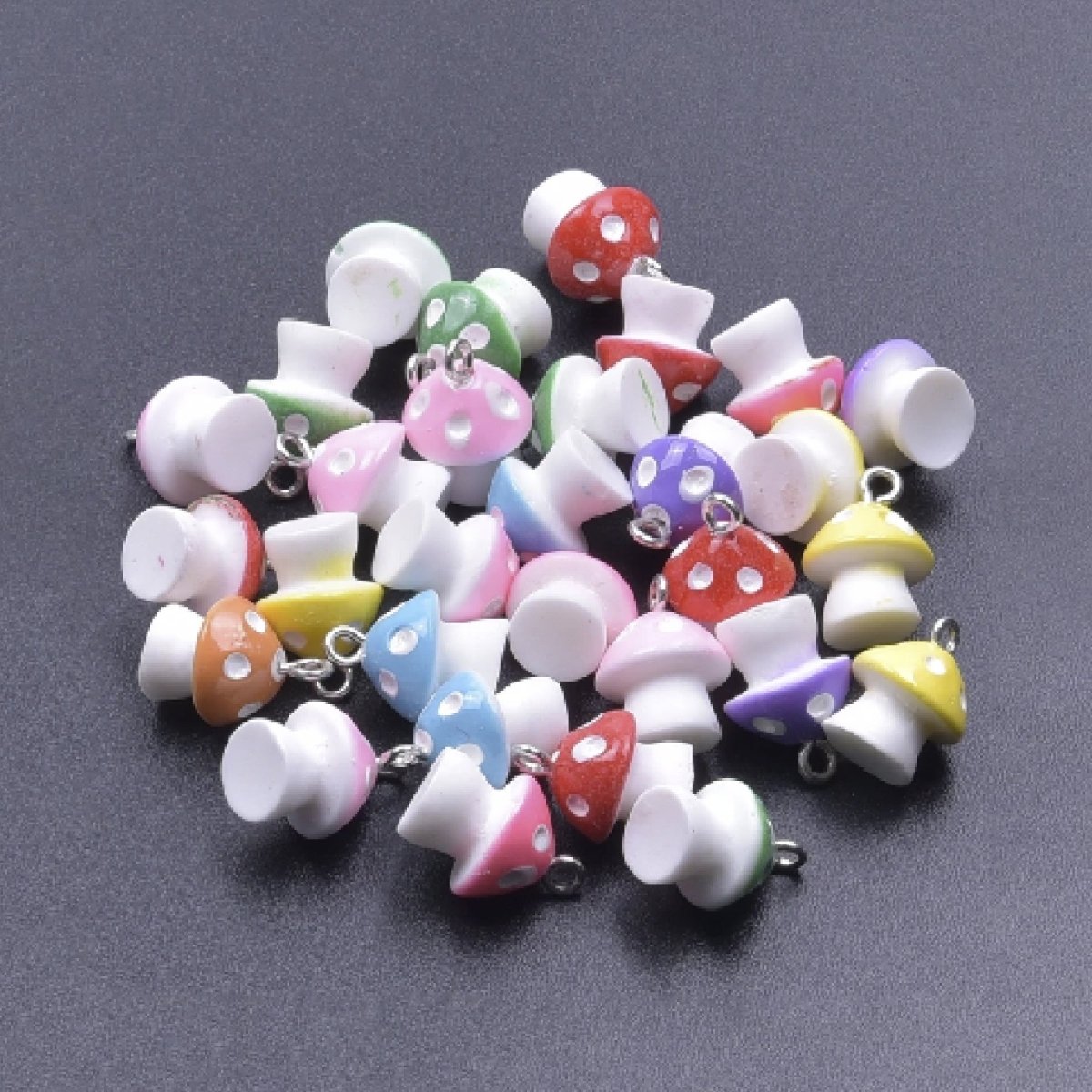 10pcs Miniature Mini Garden Animal Figurines Charms with Loop Pendant Craft - Opaque Mushrooms - Asia Sell