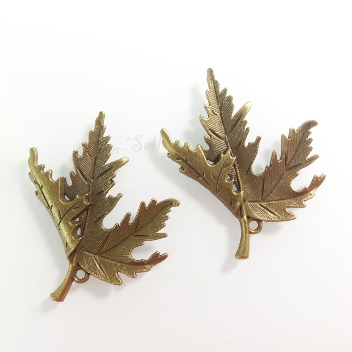 2pcs 55x45mm Antique Silver Bronze Colour Maple Leaf Pendant Charm Necklace Quality Large - Bronze Colour - - Asia Sell