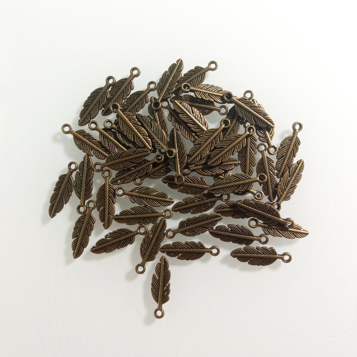 40pcs Feather Charms Pendant DIY Metal Jewellery Making Antique Silver Gold Bronze Colour - Bronze - - Asia Sell