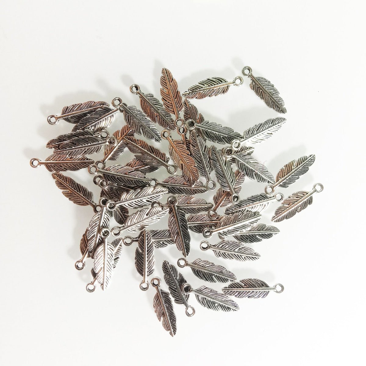 40pcs Feather Charms Pendant DIY Metal Jewellery Making Antique Silver Gold Bronze Colour - Silver - - Asia Sell