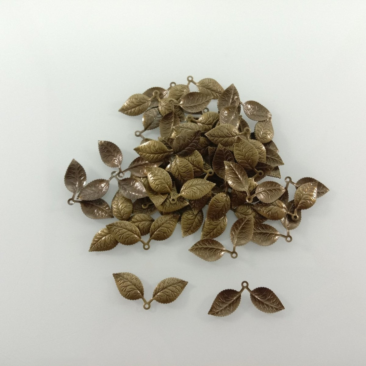 50pcs 13x32mm Vintage Double Leaf Pendant Charms for Necklace Bracelet Broch Jewellery Making DIY Gold - Antique Bronze - Asia Sell