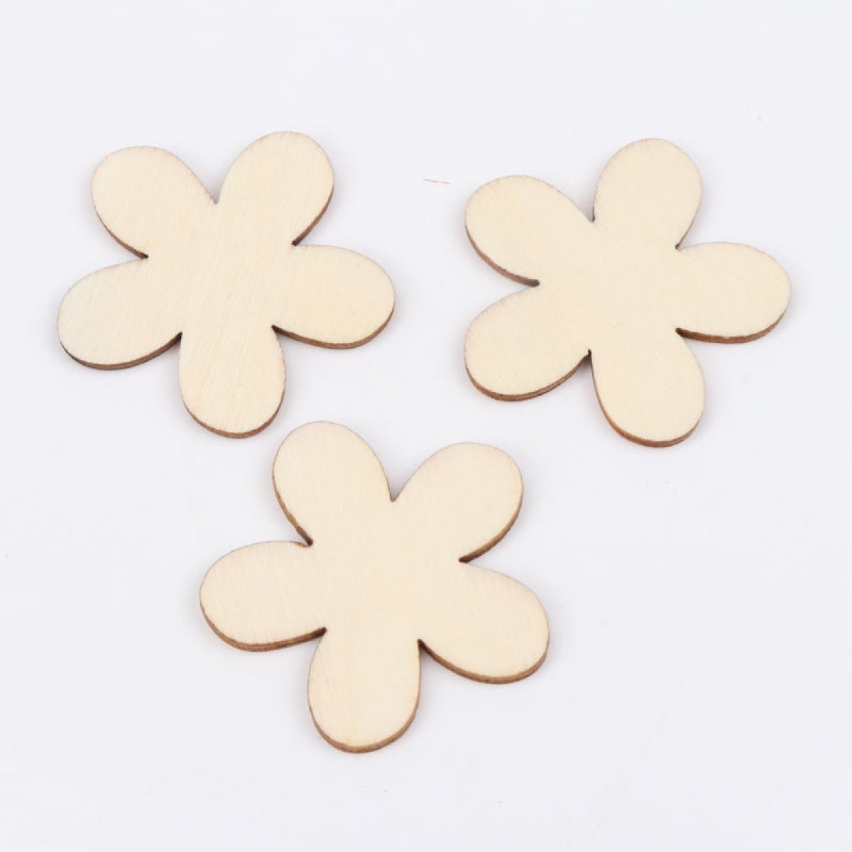 50pcs 15/20/25/35mm Natural Wooden Flower Pattern Blanks Scrapbooking Home Arts Crafts Sketching - 15mm - - Asia Sell