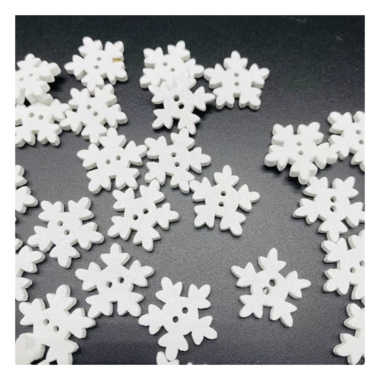 50pcs 18mm White Wooden Snowflakes Christmas Snow Craft Pendant Hanging Ornament Xmas New Year Decor Home Decorations | Main Image | Asia Sell