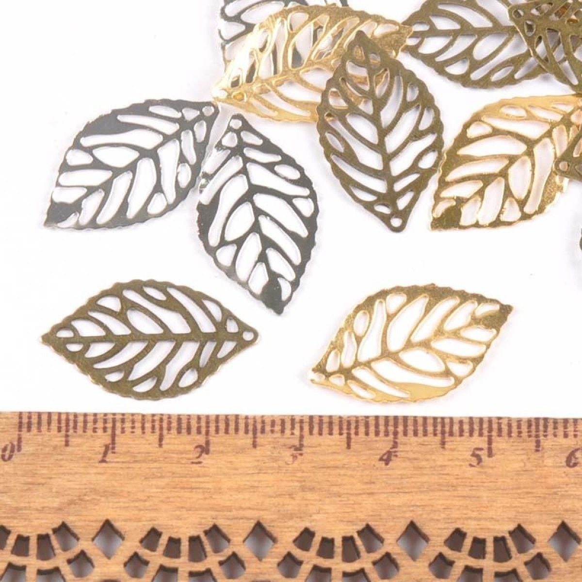 50x Metal Crafts Filigree Leaves Bracelet Bangles Scrapbooking 23x14mm Charms Shape - Silver - Asia Sell