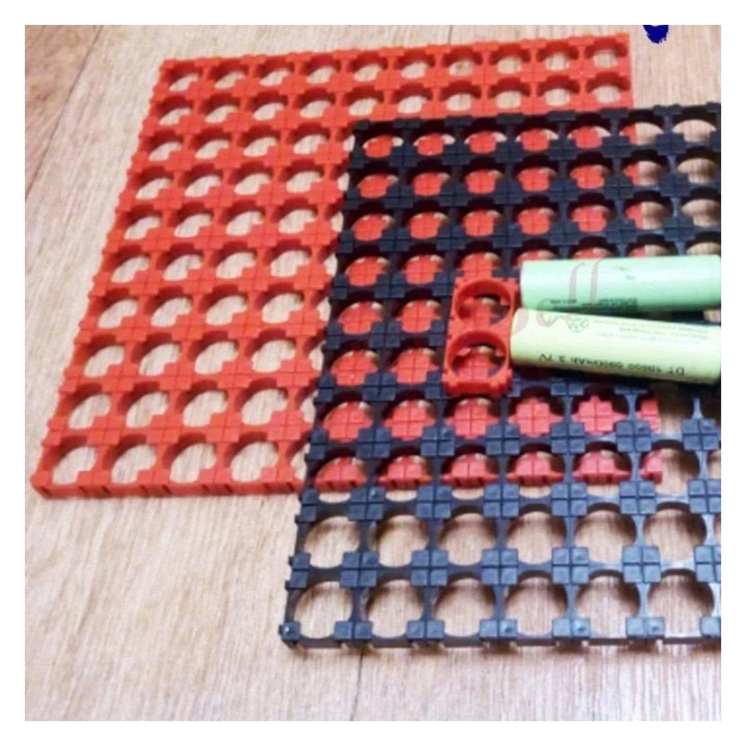 8/30pcs 18650 Battery Holder Bracket Plastic Spacers Red Black 1P Li-Ion Cell - 8pcs Red - Asia Sell