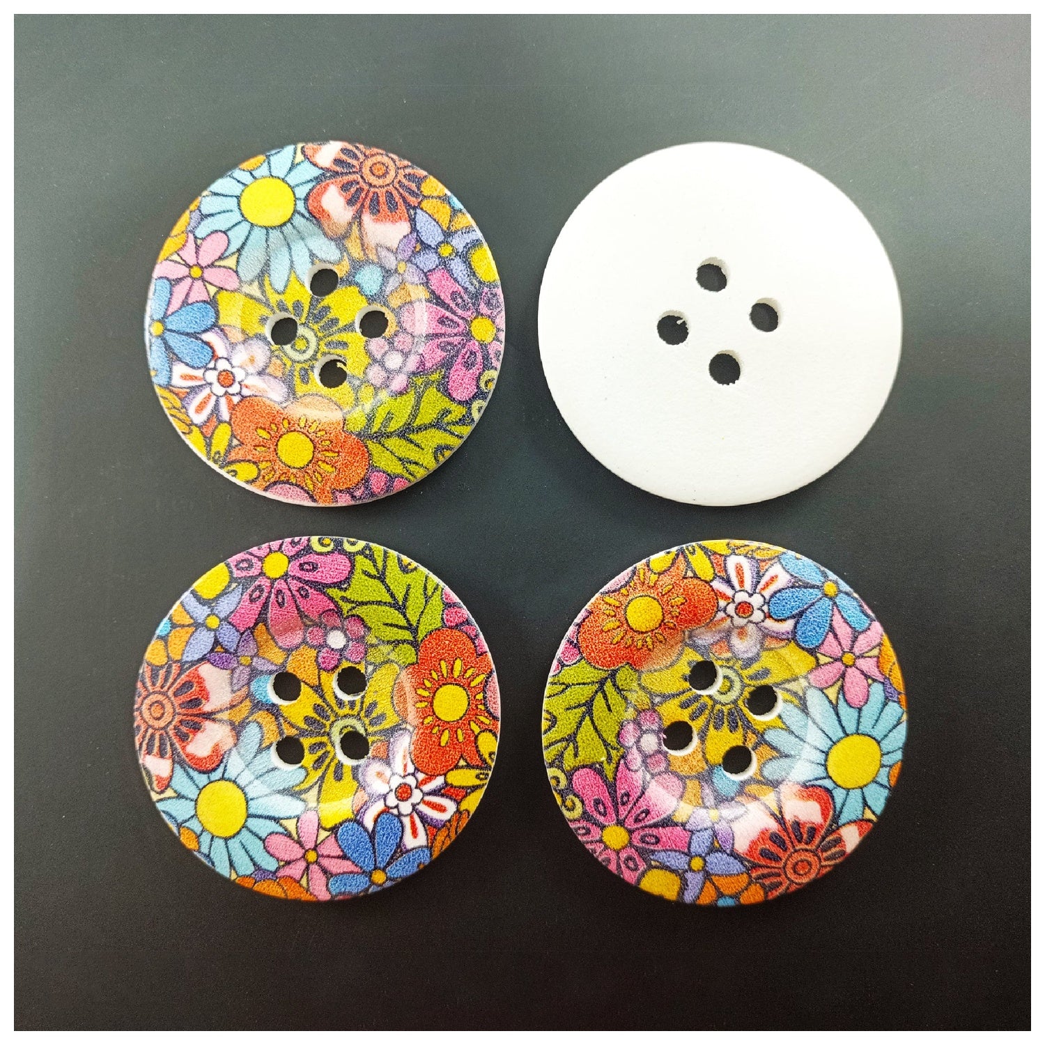 4pcs 50mm Buttons Painted Wooden 4-Hole Coat Boots Upholstery Flower Butterfly Sewing Clothes
