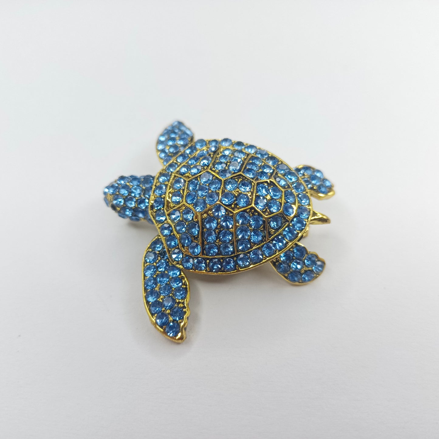 Crystal Adorned Sea Turtle Brooch Classic Rhinestone Pin Backing for Clothing
