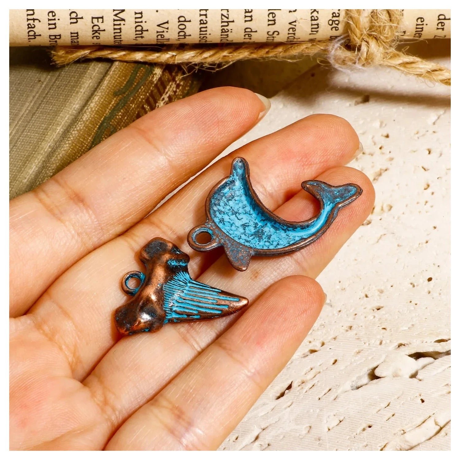 20pcs Vintage Ocean Jewelry Charms Antique Copper Blue Patina Pendants Fish Shell Pendants DIY Necklace Earrings Women Jewelry Findings