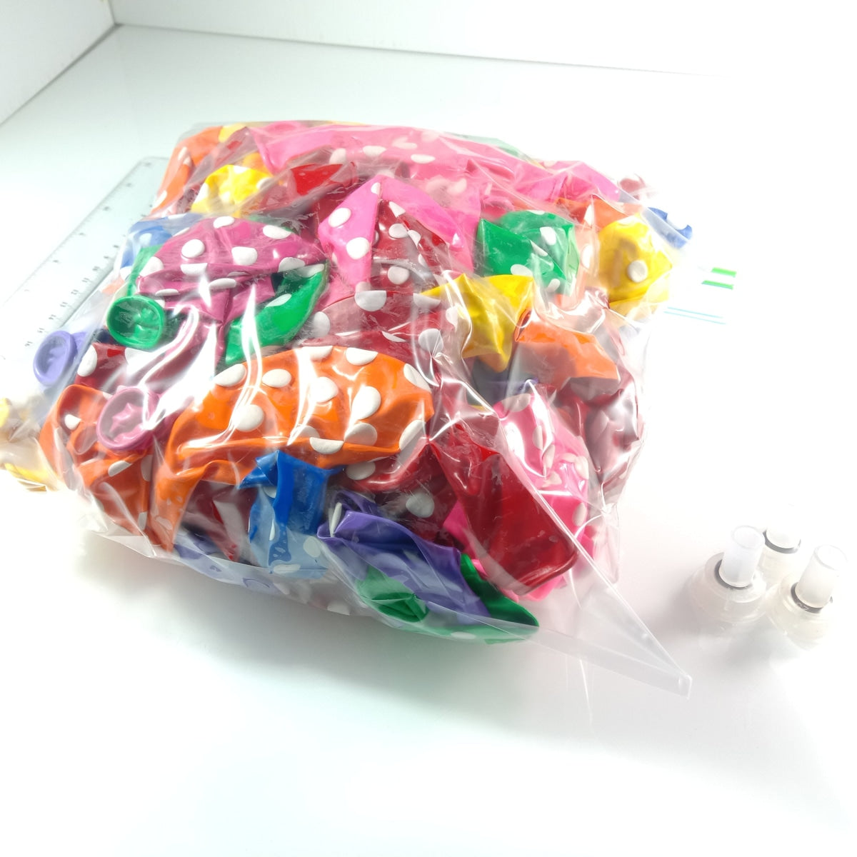 Large Bag Of 12 Extra Polka Dot Balloons High Quality Rich Colours Including Hygiene Blowers
